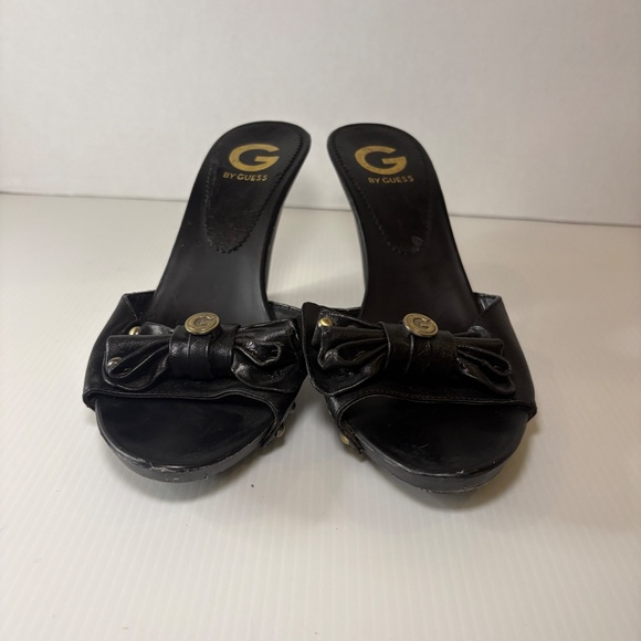 Vintage G By Guess Open Toe Mule/Heels Size 7.5M Leather Bow Gold Accents - Picture 5 of 16